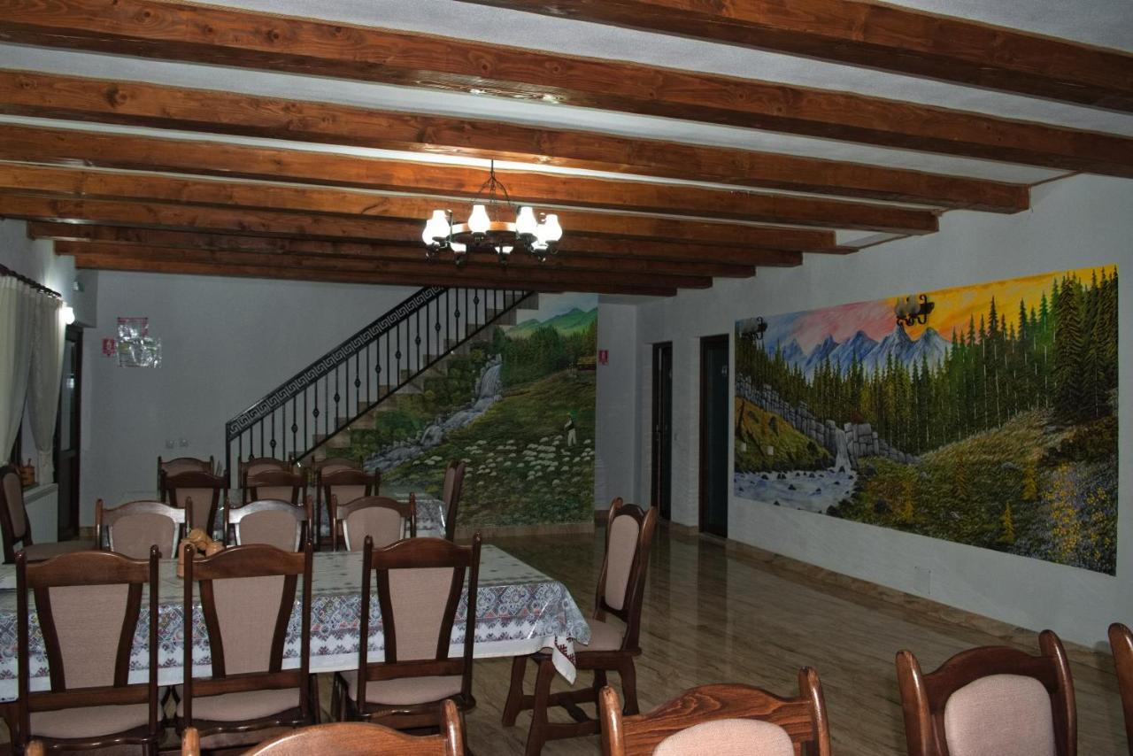 Conacul Cosaului Otel Feresti Dış mekan fotoğraf