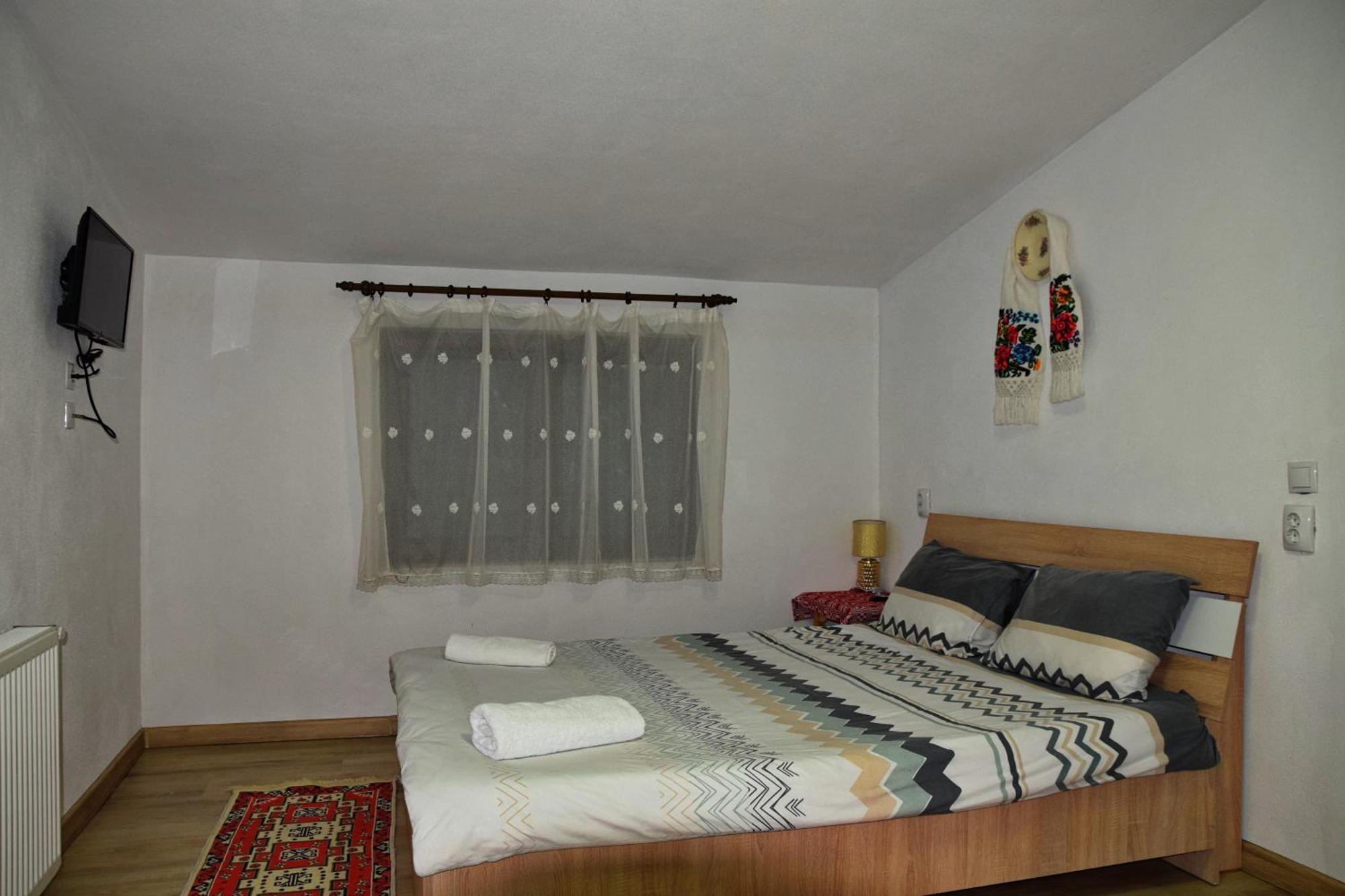Conacul Cosaului Otel Feresti Dış mekan fotoğraf