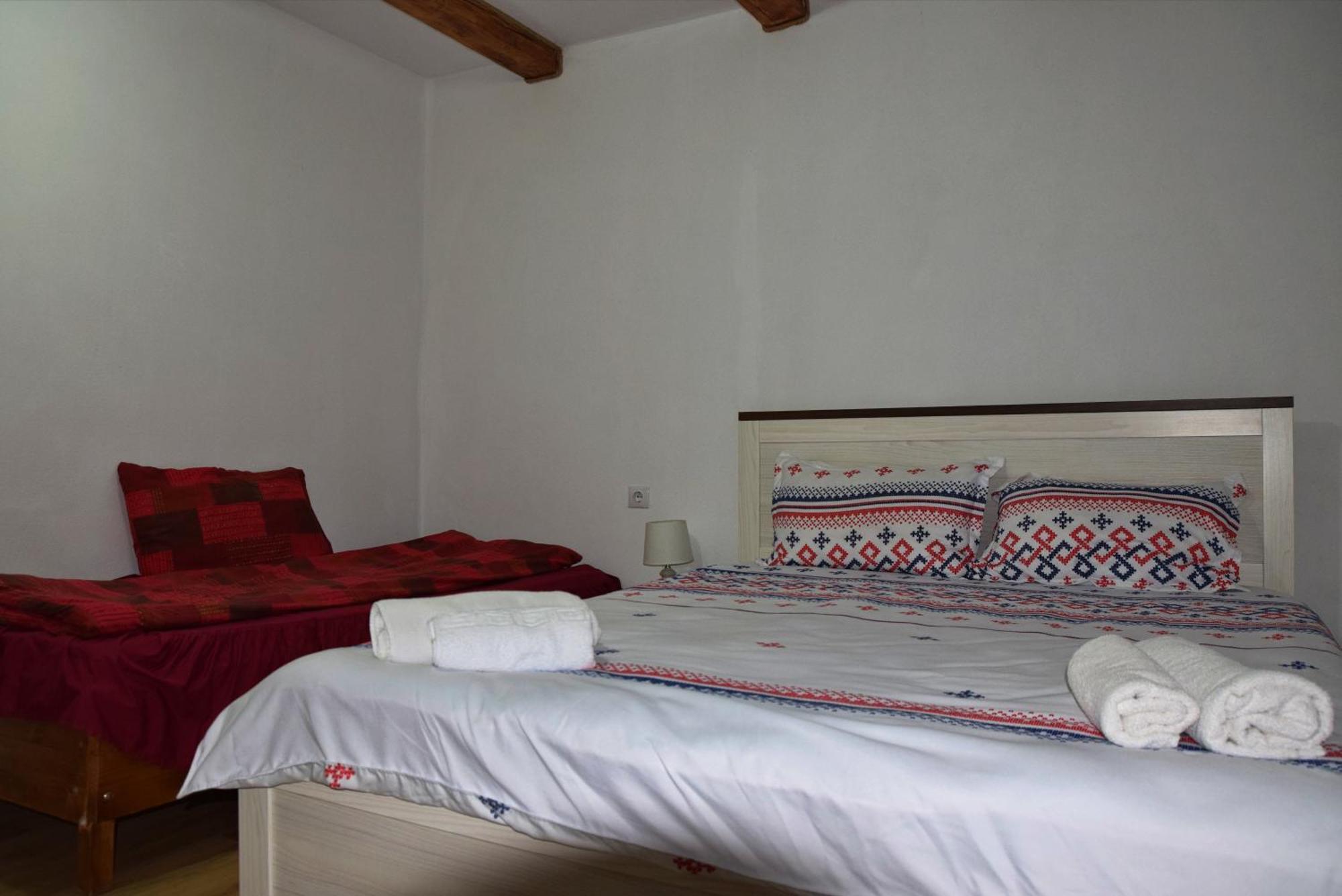 Conacul Cosaului Otel Feresti Dış mekan fotoğraf