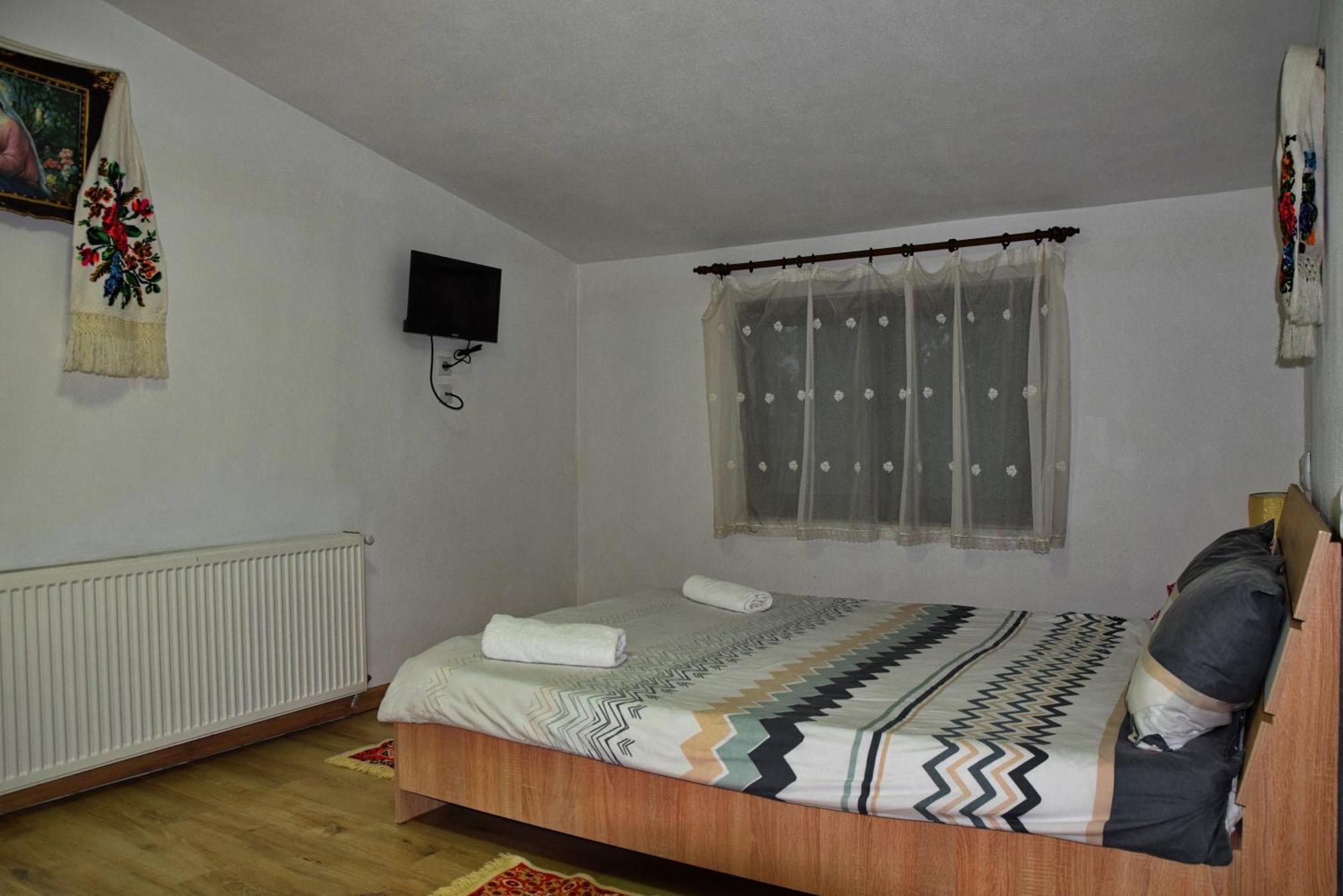 Conacul Cosaului Otel Feresti Dış mekan fotoğraf